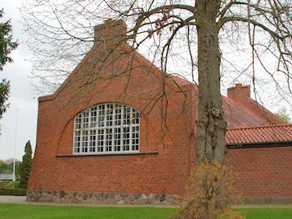 Uller�d Kirke, Hiller�d Provsti. All � copyright Jens Kinkel