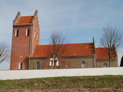 Valby Kirke, Frederiksv�rk Provsti. All � copyright Jens Kinkel
