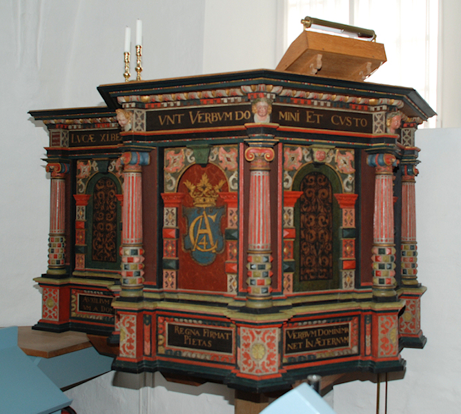 Valby Kirke, Frederiksv�rk Provsti. All � copyright Jens Kinkel
