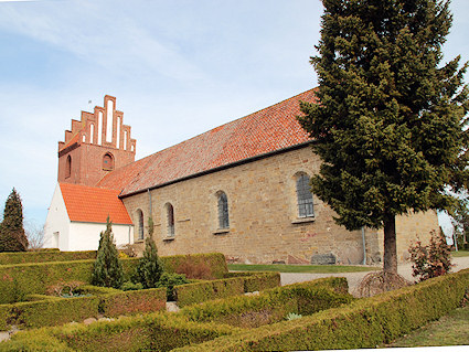 Vejby Kirke, Frederiksværk Provsti. All © copyright Jens Kinkel