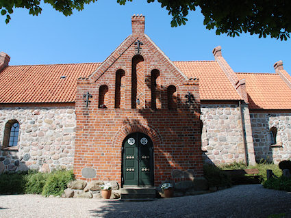 Vellerup Kirke, Frederikssund Provsti