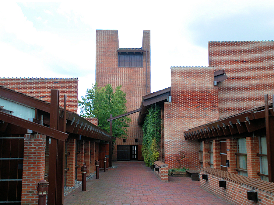 Buddinge Kirke, Gladsaxe-Herlev Provsti. All � copyright Jens Kinkel