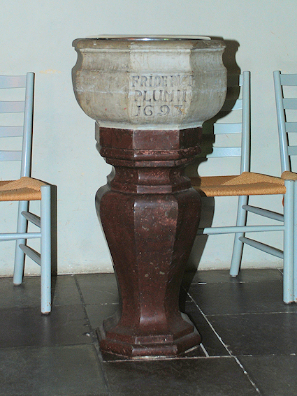 Gentofte Kirke, Gentofte Provsti. All � copyright Jens Kinkel