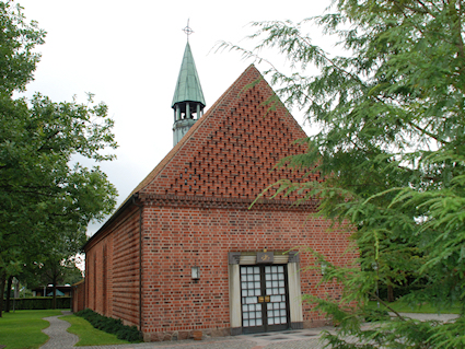 Hareskov Kirke, Ballerup - Furesø Provsti. All © copyright Jens Kinkel