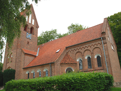 H�sterk�b Kirke, Rudersdal Provsti. All � copyright Jens Kinkel