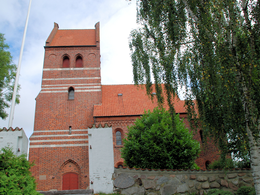 Led�je Kirke, Frederikssund Provsti. All � copyright Jens Kinkel
