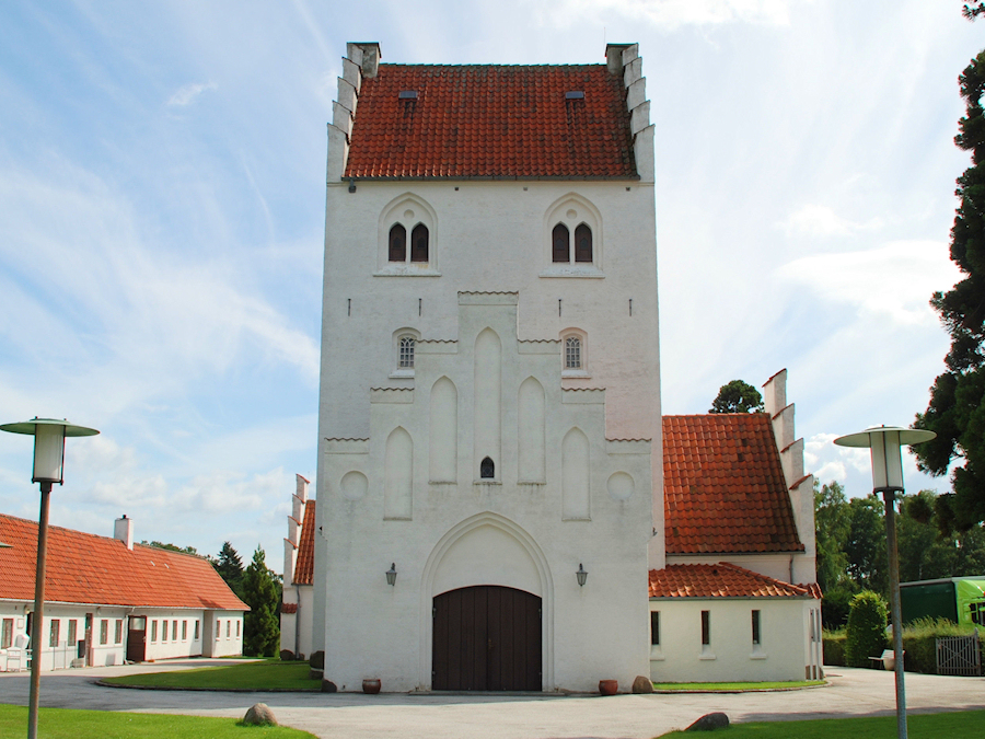Lundtofte Kirke, Kgs. Lyngby Provsti. All � copyright Jens Kinkel