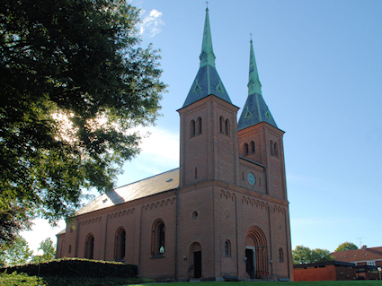 Ordrup Kirke, Gentofte Provsti. All © copyright Jens Kinkel