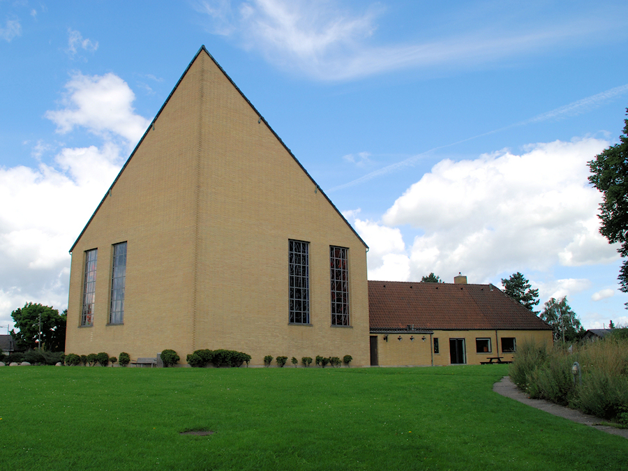 Sorgenfri Kirke, Kgs. Lyngby Provsti. All � copyright Jens Kinkel
