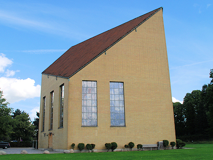 Sorgenfri Kirke, Kgs. Lyngby Provsti. All � copyright Jens Kinkel