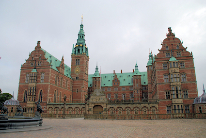 Frederiksborg Slotskirke, Hiller�d Provsti. All � copyright Jens Kinkel