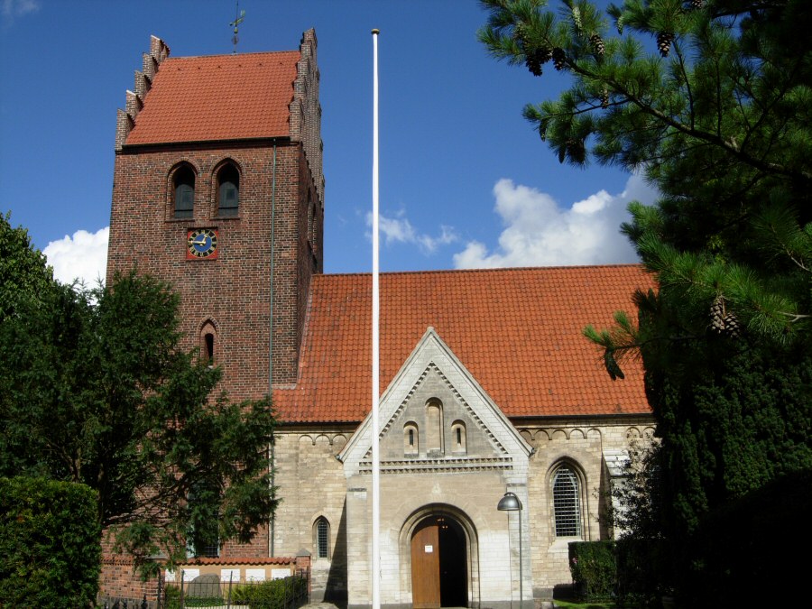 Br�nsh�j Kirke
