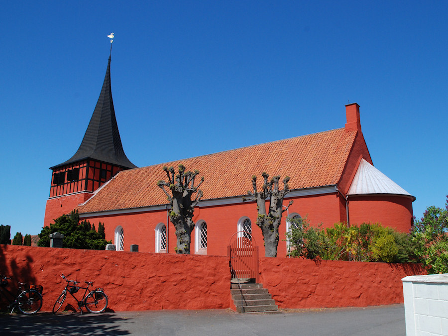 Svaneke Kirke, All  copyright Jens Kinkel