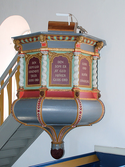 Svaneke Kirke, All  copyright Jens Kinkel