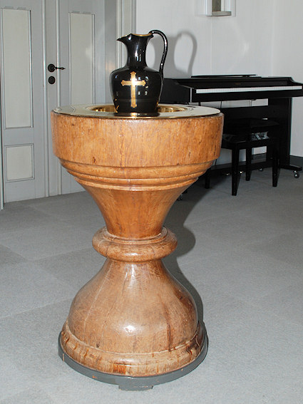 Svaneke Kirke, All  copyright Jens Kinkel