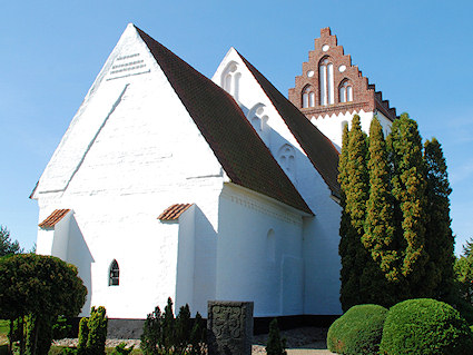 Døllefjelde Kirke, All © copyright Jens Kinkel