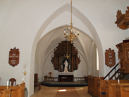 D�llefjelde Kirke, All � copyright Jens Kinkel