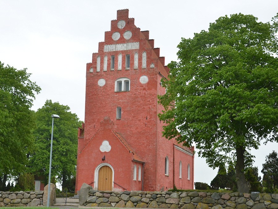 Falkerslev Kirke, Falster Provsti. All © copyright Jens Kinkel