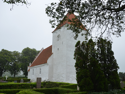 Fem� Kirke, Lolland Vestre Provsti. All � copyright Jens Kinkel