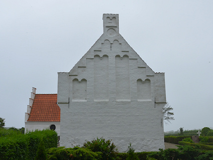 Fem� Kirke, Lolland Vestre Provsti. All � copyright Jens Kinkel