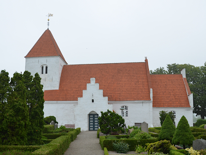 Fem� Kirke, Lolland Vestre Provsti. All � copyright Jens Kinkel