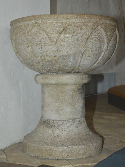 Fem� Kirke, Lolland Vestre Provsti. All � copyright Jens Kinkel
