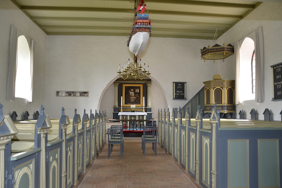 Karleby Kirke, Falster Provsti. All � copyright Jens Kinkel