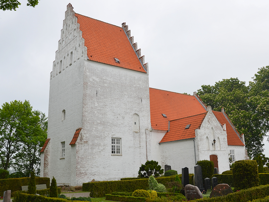 nslev Kirke, Falster Provsti. All  copyright Jens Kinkel
