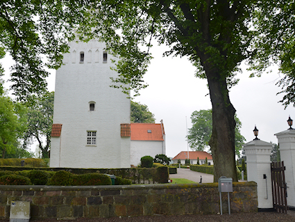nslev Kirke, Falster Provsti. All  copyright Jens Kinkel
