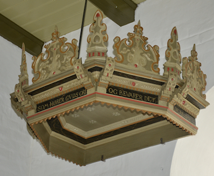 nslev Kirke, Falster Provsti. All  copyright Jens Kinkel