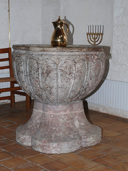 �ster Ulslev Kirke, All � copyright Jens Kinkel