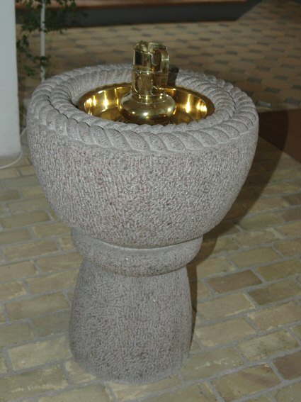 �stofte Kirke
