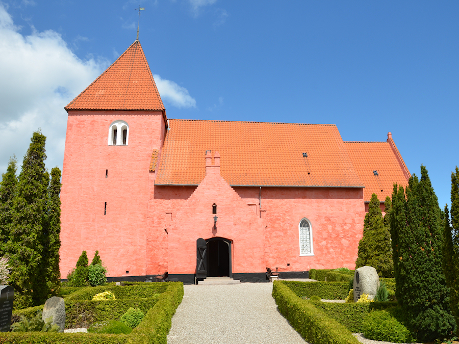 Tingsted Kirke, Falster Provsti. All © copyright Jens Kinkel