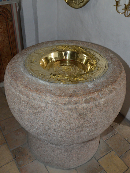Tingsted Kirke, Falster Provsti. All � copyright Jens Kinkel