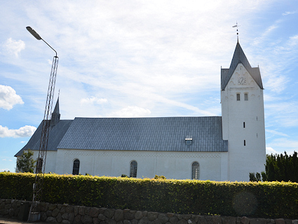 Br�ns Kirke, T�nder Provsti. All � copyright Jens Kinkel