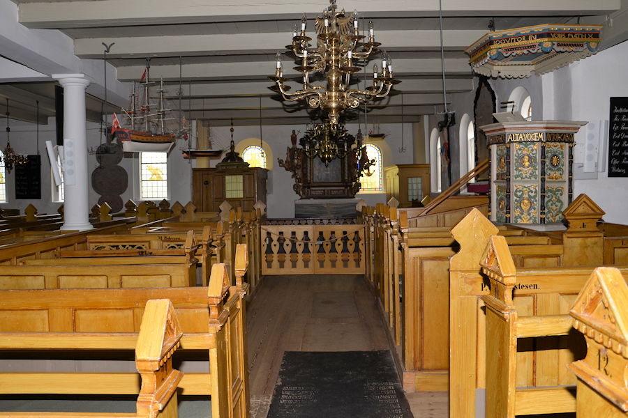 Sankt Clemens Kirke ( R�m� Kirke), T�nder Provsti. All � copyright Jens Kinkel