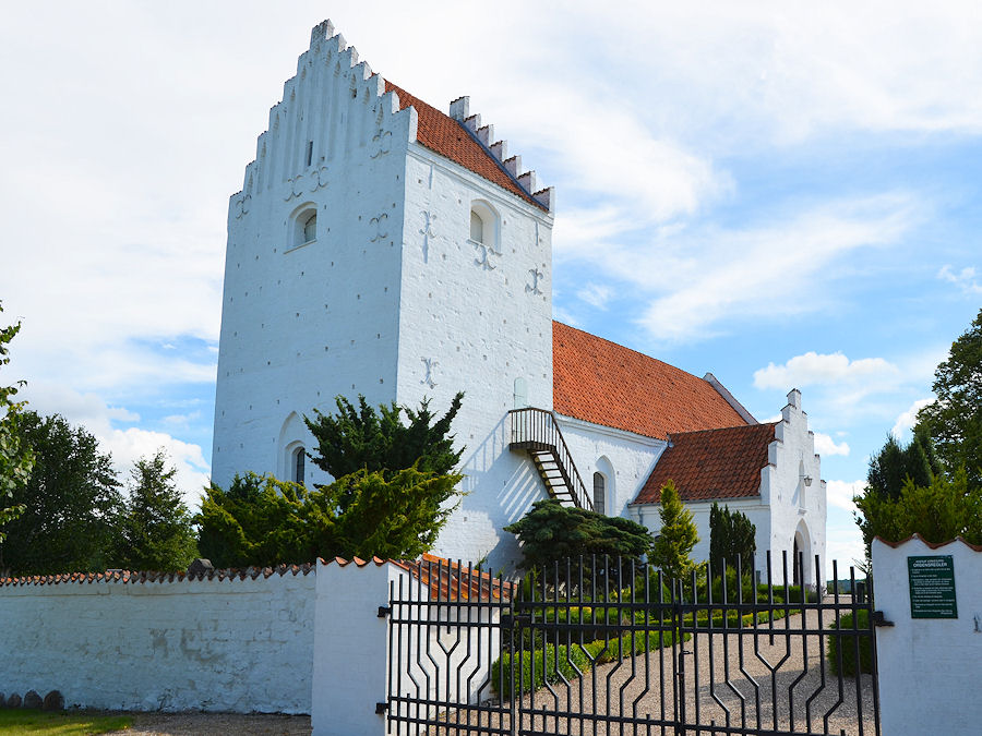 �gerup Kirke, Holb�k Provsti. All � copyright Jens Kinkel