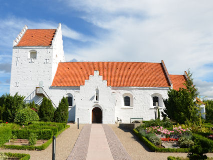 �gerup Kirke, Holb�k Provsti. All � copyright Jens Kinkel