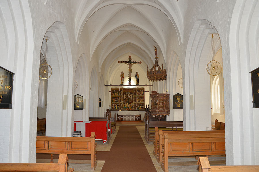 Holmstrup Kirke, Holbæk Provsti. All © copyright Jens Kinkel