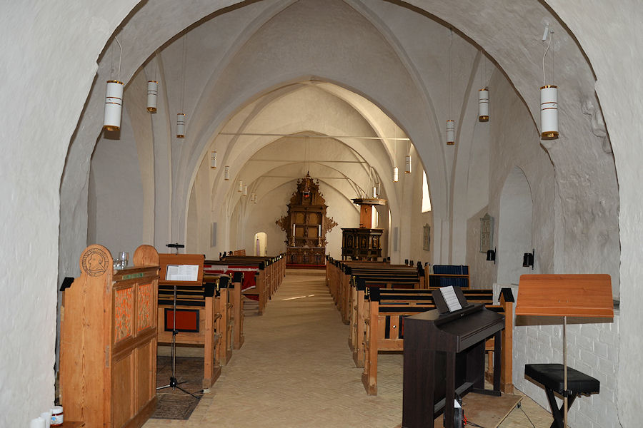 Kundby Kirke. Holb�k Provsti. All � copyright Jens Kinkel
