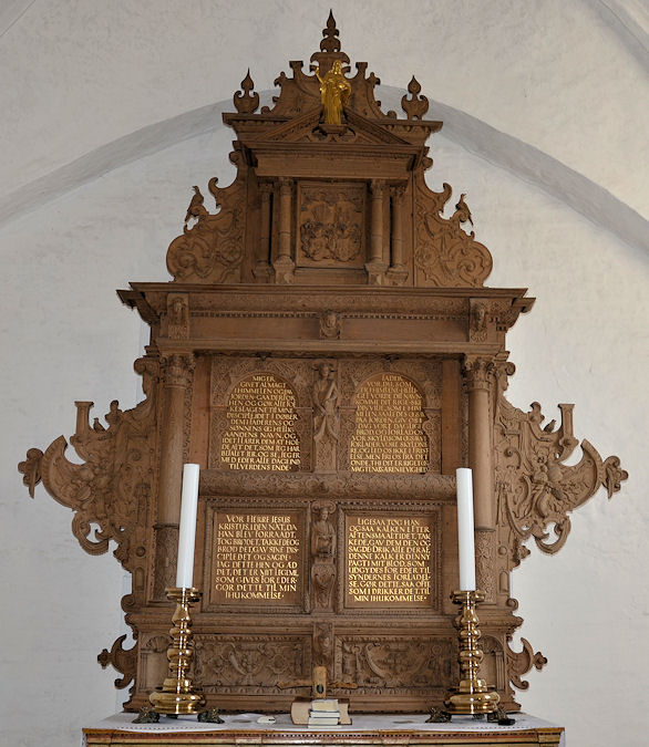 Kundby Kirke. Holb�k Provsti. All � copyright Jens Kinkel