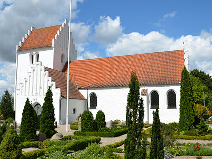 Kvanl�se Kirke, Holb�k Provsti. All � copyright Jens Kinkel