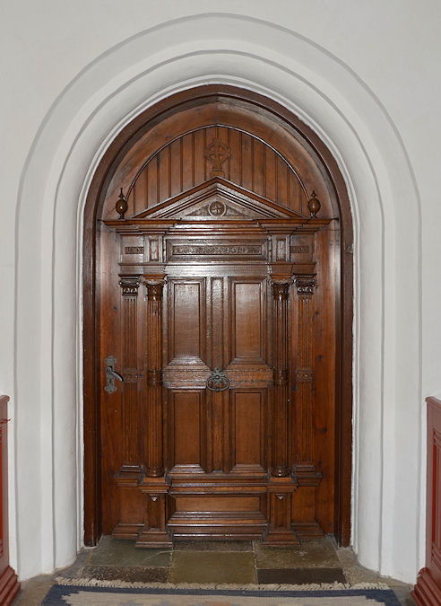 Kvanl�se Kirke, Holb�k Provsti. All � copyright Jens Kinkel