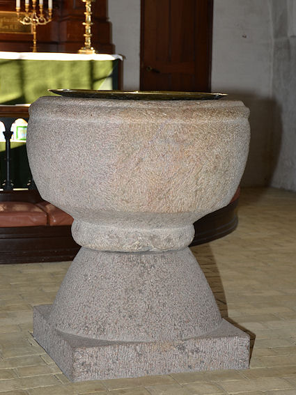 M�rk�v Kirke, Holb�k Provsti. All � copyright Jens Kinkel
