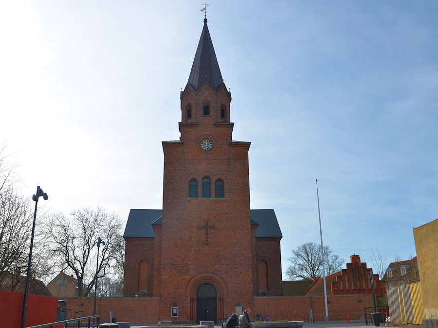 Sankt Nikolai Kirke, Holb�k Provsti. All � copyright Jens Kinkel