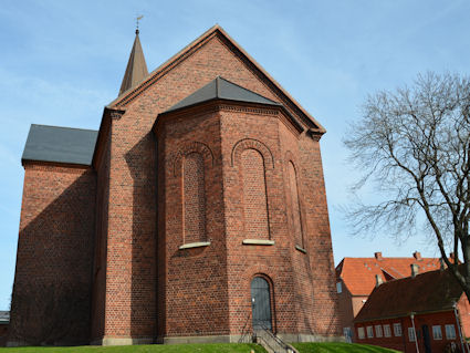 Sankt Nikolai Kirke, Holb�k Provsti. All � copyright Jens Kinkel