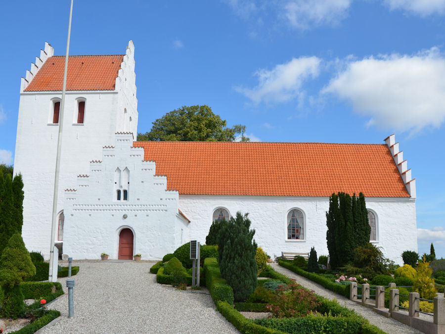 Skamstrup Kirke. Holb�k Provsti. All � copyright Jens Kinkel