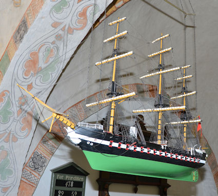 Skamstrup Kirke. Holb�k Provsti. All � copyright Jens Kinkel