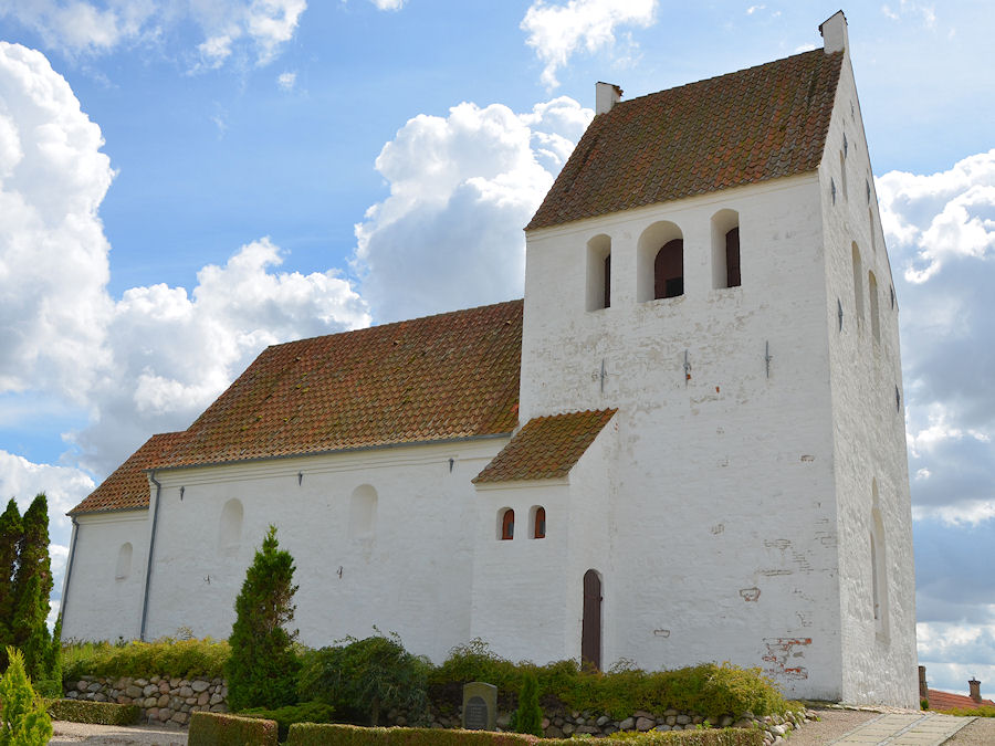 S�nder Asmindrup Kirke, Holb�k Provsti. All � copyright Jens Kinkel