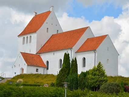 S�nder Asmindrup Kirke, Holb�k Provsti. All � copyright Jens Kinkel
